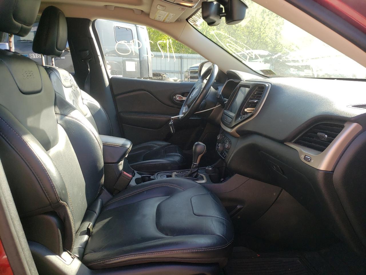 Photo 5 from auction – 2015 JEEP CHEROKEE L with VIN 1C4PJMDB8FW635858