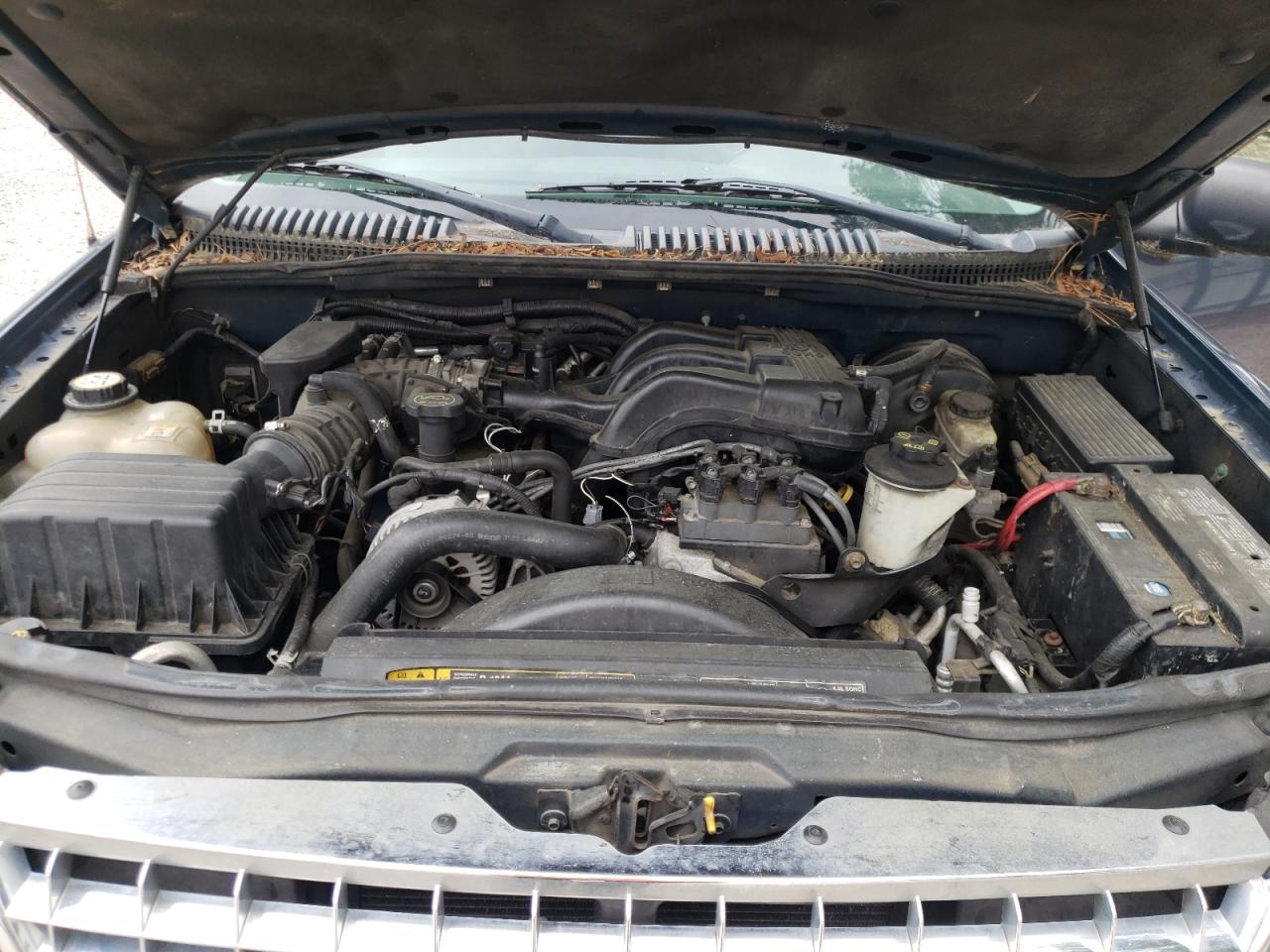 Photo 7 from auction – 2004 FORD EXPLORER X with VIN 1FMZU73KX4UB06158
