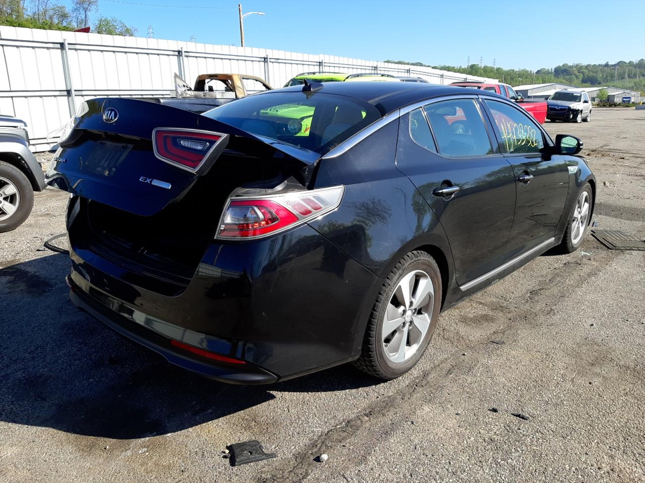 Фото 4 с аукциона – 2015 KIA OPTIMA HYB с VIN KNAGN4AD2F5085165