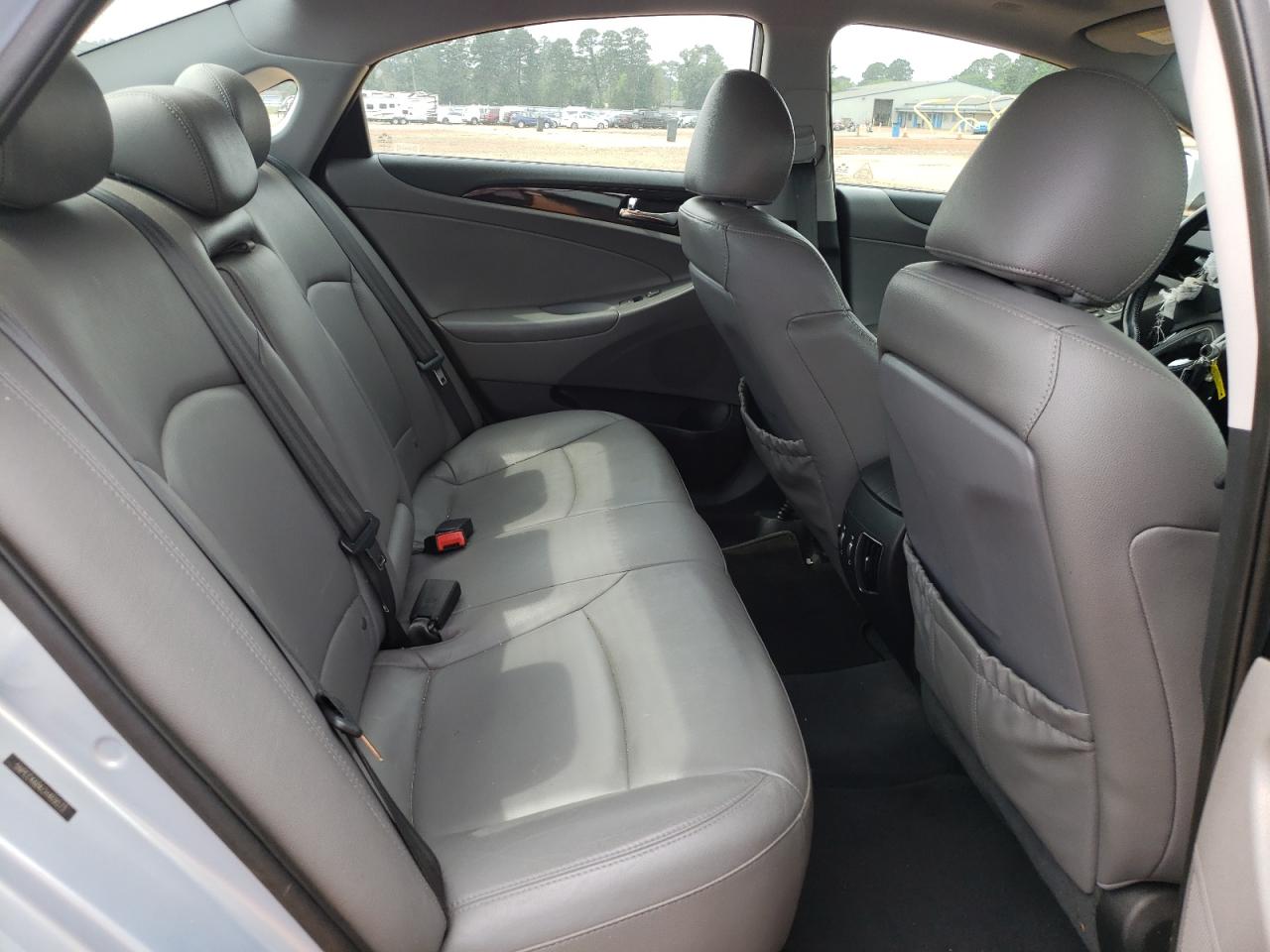 Photo 6 from auction – 2012 HYUNDAI SONATA SE with VIN 5NPEC4AB6CH469573