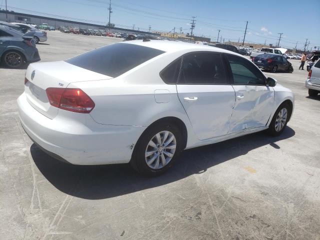 Photo 4 from auction – 2015 VOLKSWAGEN PASSAT S with VIN 1VWAT7A34FC053883