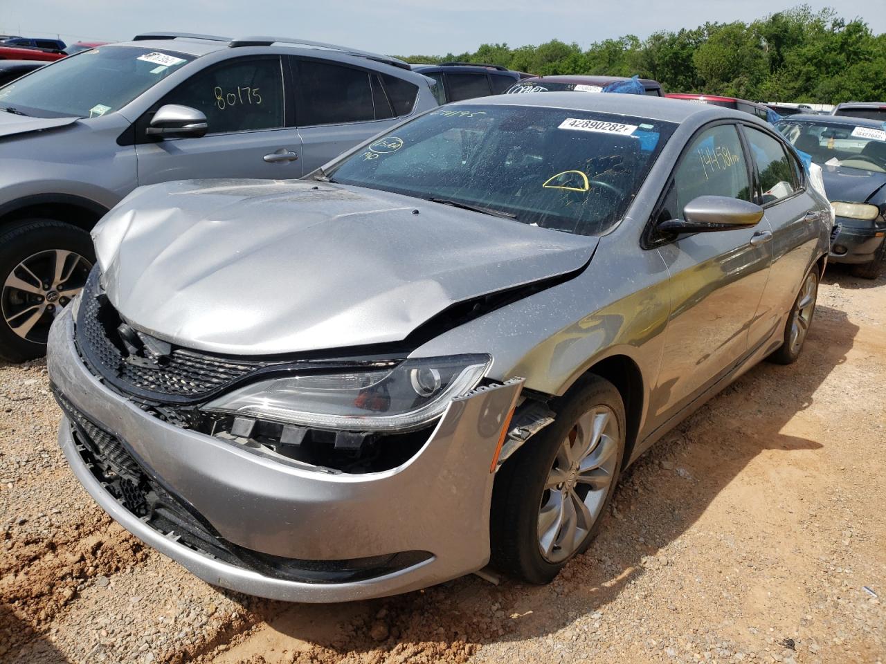 Photo 2 from auction – 2015 CHRYSLER 200 S with VIN 1C3CCCBB1FN671195