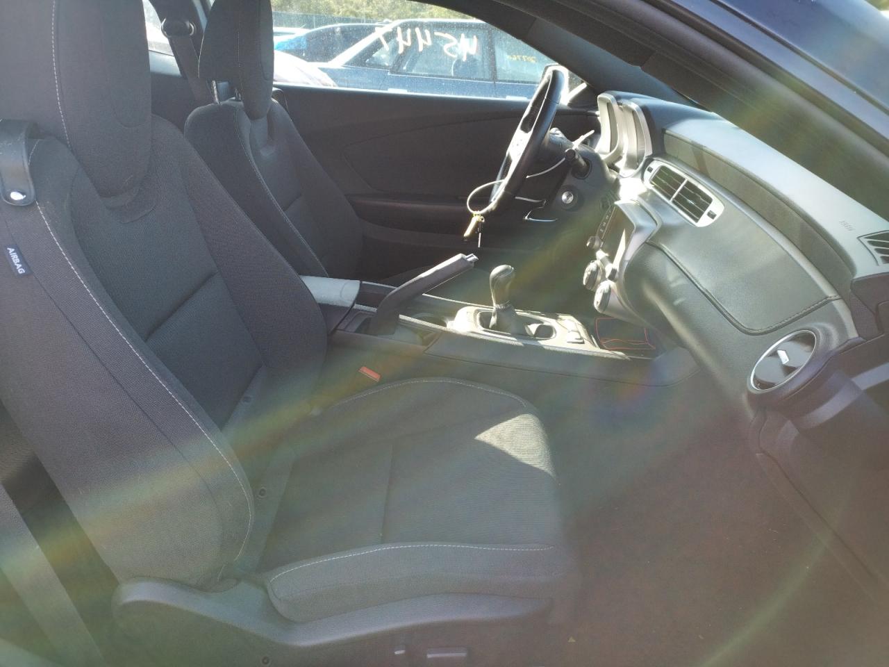 Photo 5 from auction – 2015 CHEVROLET CAMARO LT with VIN 2G1FC1E36F9126428