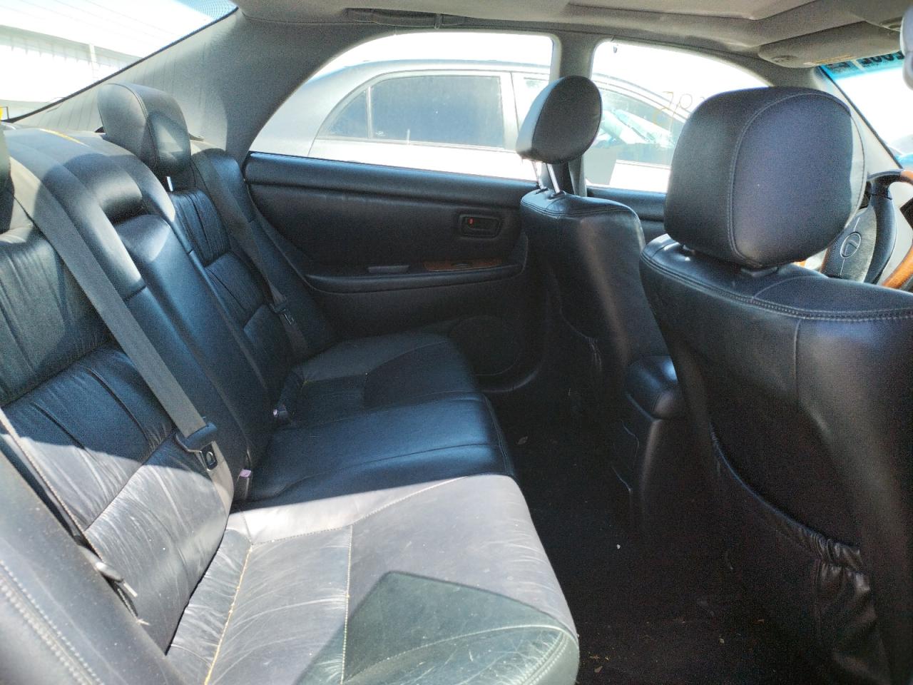 Фото 6 с аукциона – 2001 LEXUS ES 300 с VIN JT8BF28G310292649