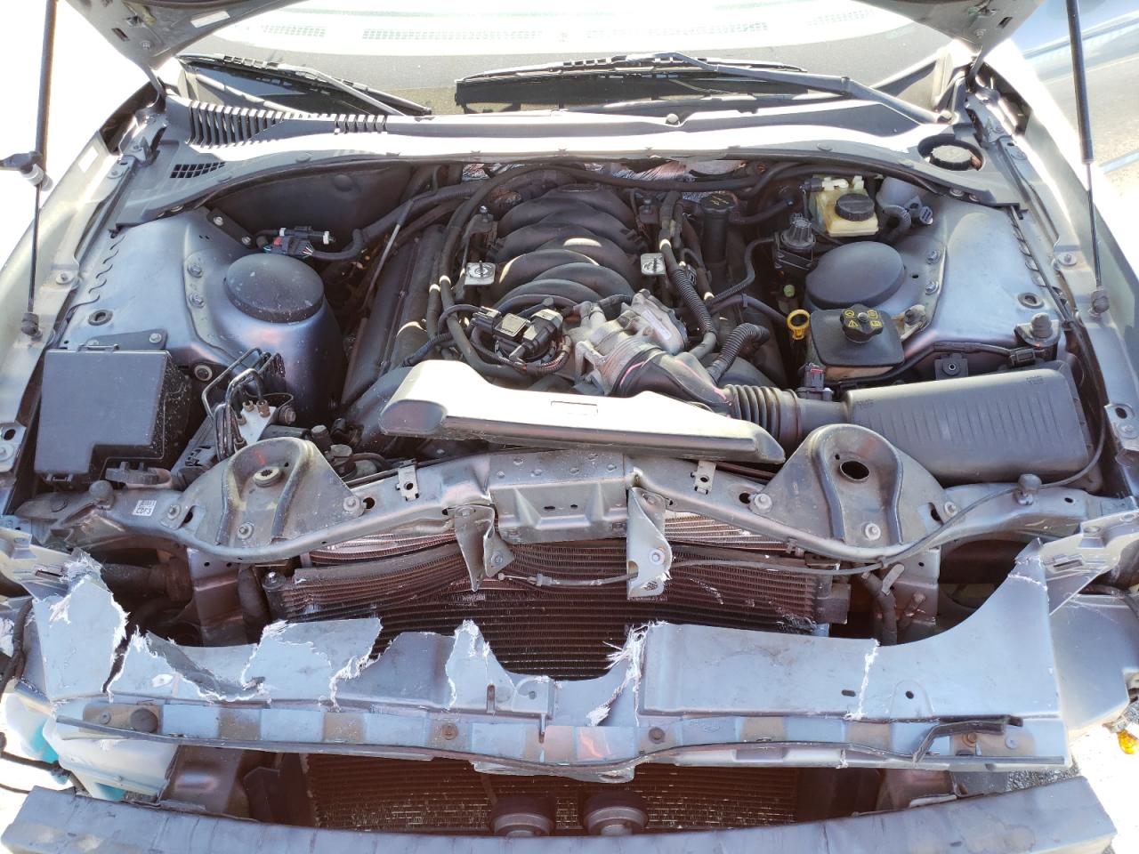 Photo 7 from auction – 2005 FORD THUNDERBIR with VIN 1FAHP60A35Y100828