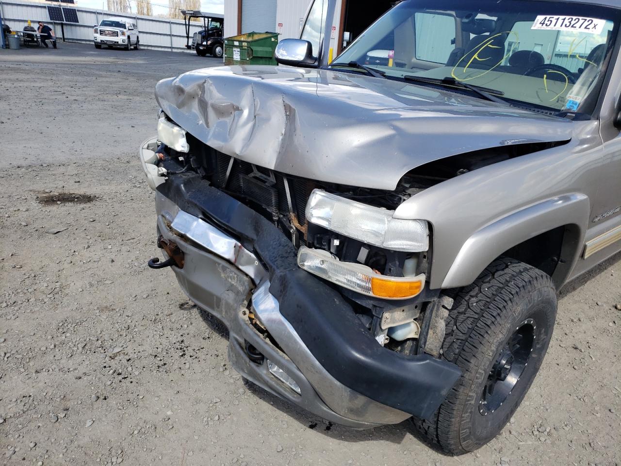 Photo 10 from auction – 2002 CHEVROLET SILVERADO with VIN 1GCHK29U32E125398