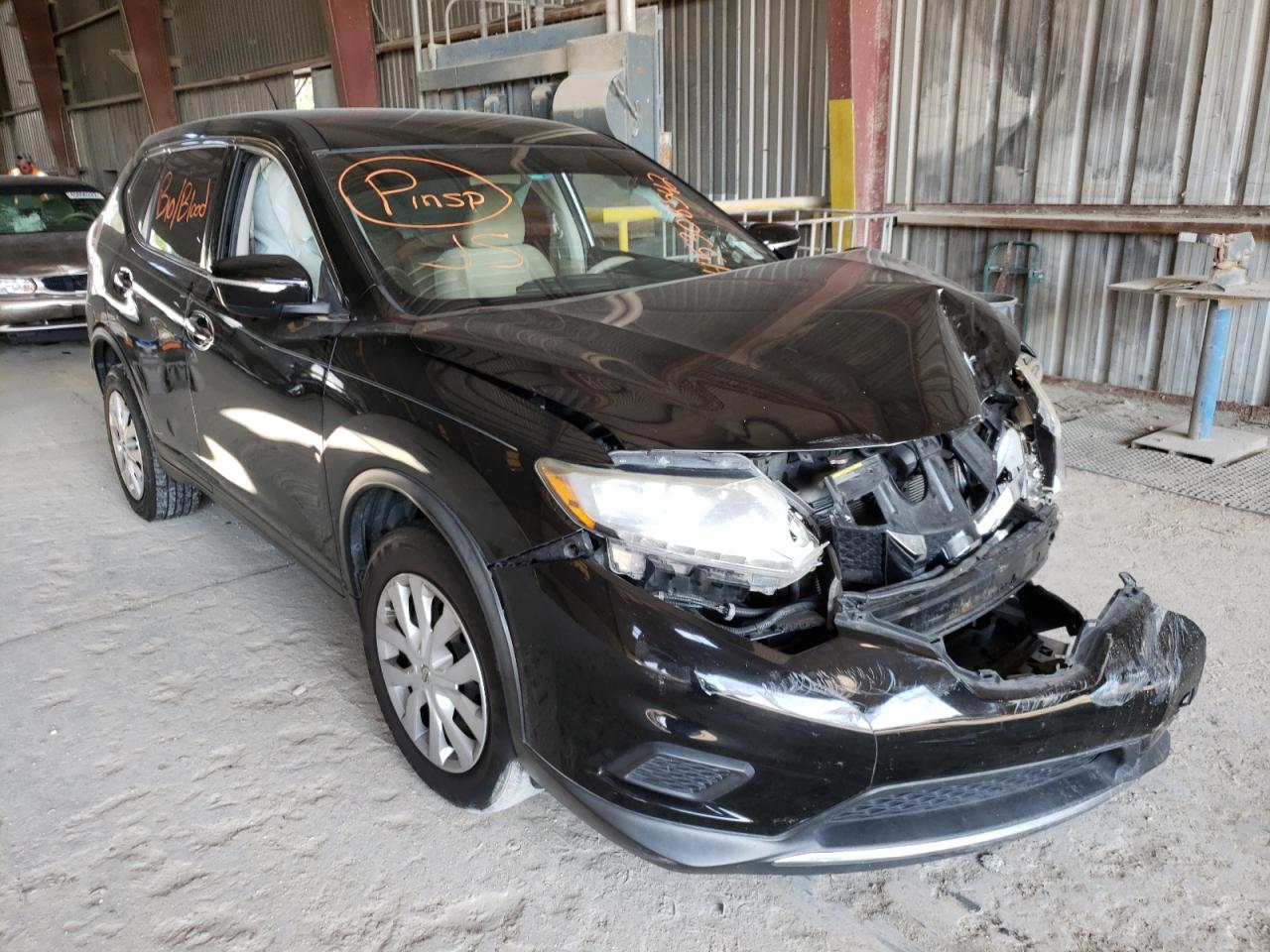 NISSAN ROGUE S 2015 with VIN KNMAT2MTXFP565254 - Photo from auction