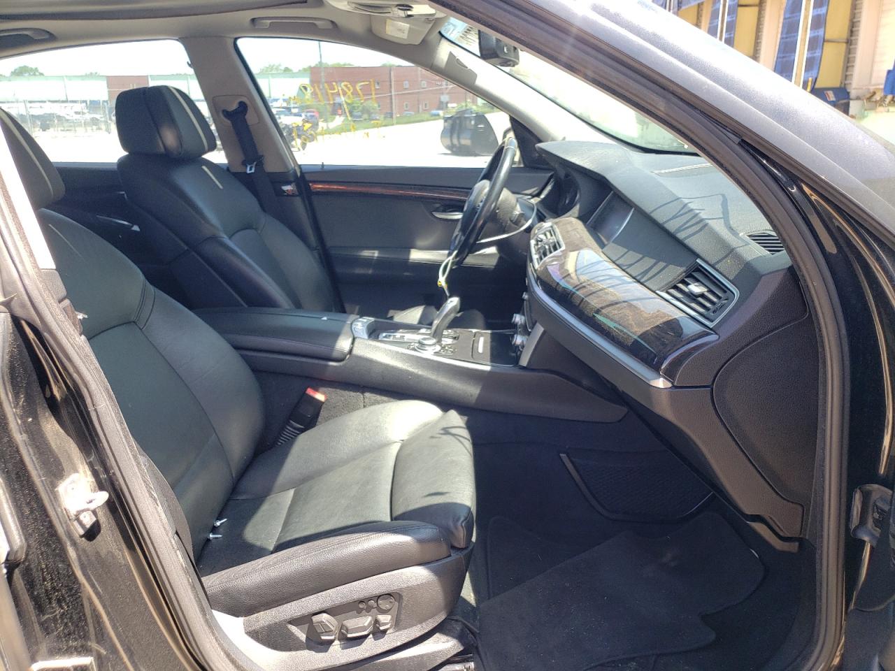 Photo 5 from auction – 2012 BMW 550 IGT with VIN WBASN4C50CC210073