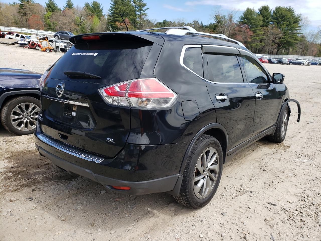 Photo 4 from auction – 2015 NISSAN ROGUE S with VIN 5N1AT2MT9FC809673
