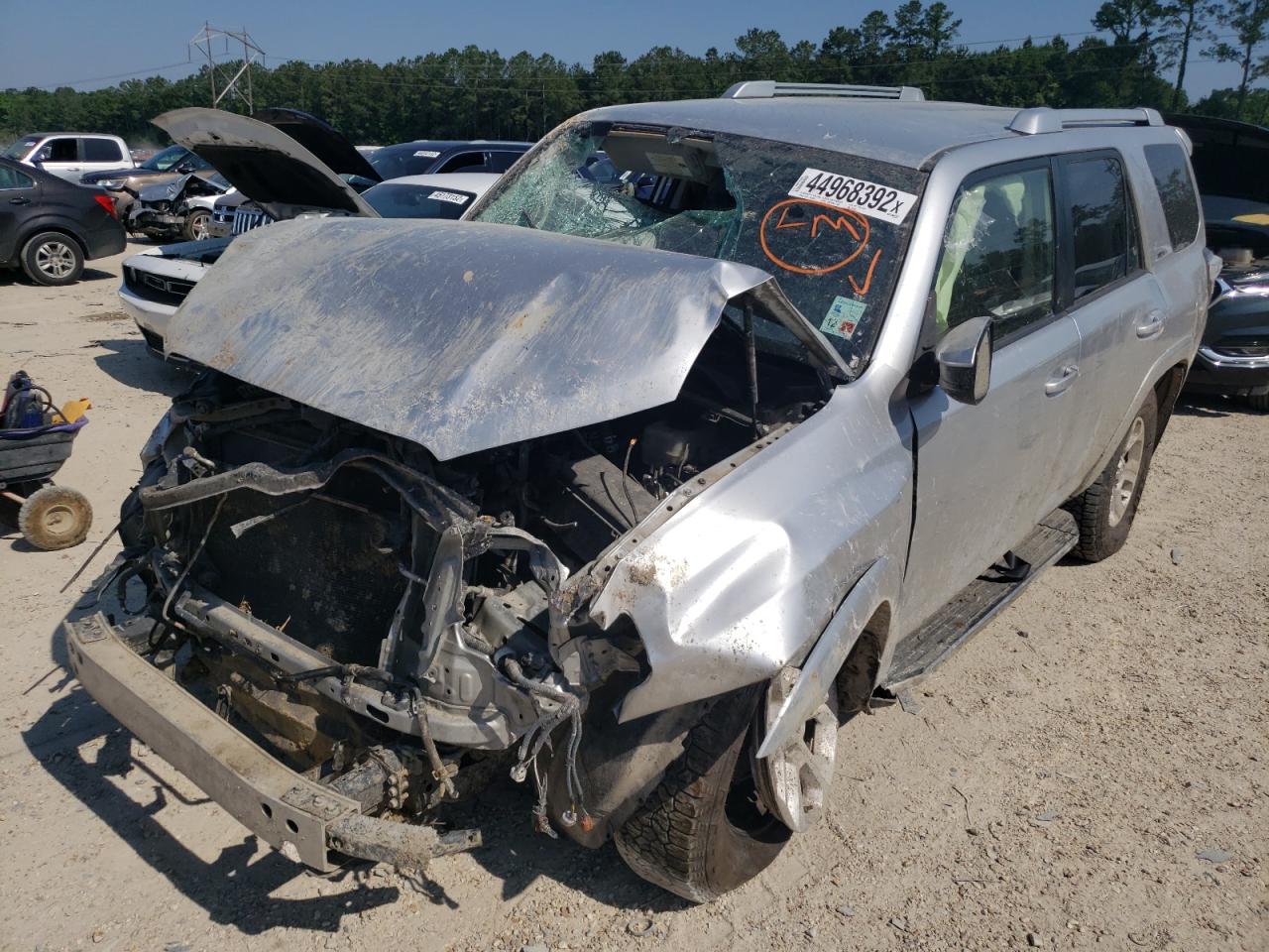Photo 2 from auction – 2014 TOYOTA 4RUNNER SR with VIN JTEBU5JR5E5152644