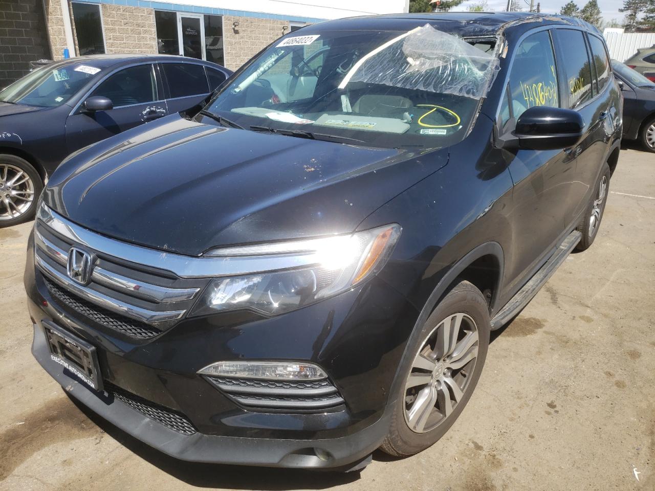 Photo 2 from auction – 2016 HONDA PILOT EXL with VIN 5FNYF6H84GB047509
