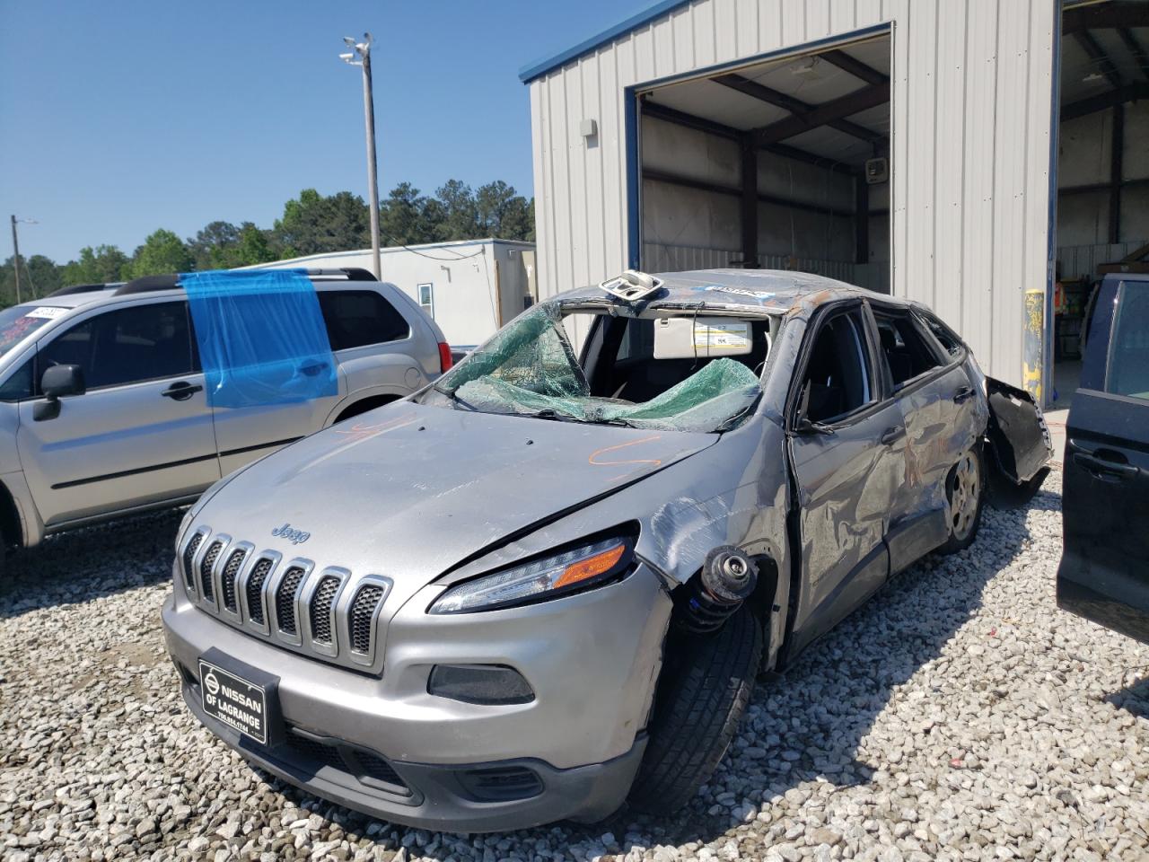 Photo 2 from auction – 2015 JEEP CHEROKEE S with VIN 1C4PJLAB5FW506099