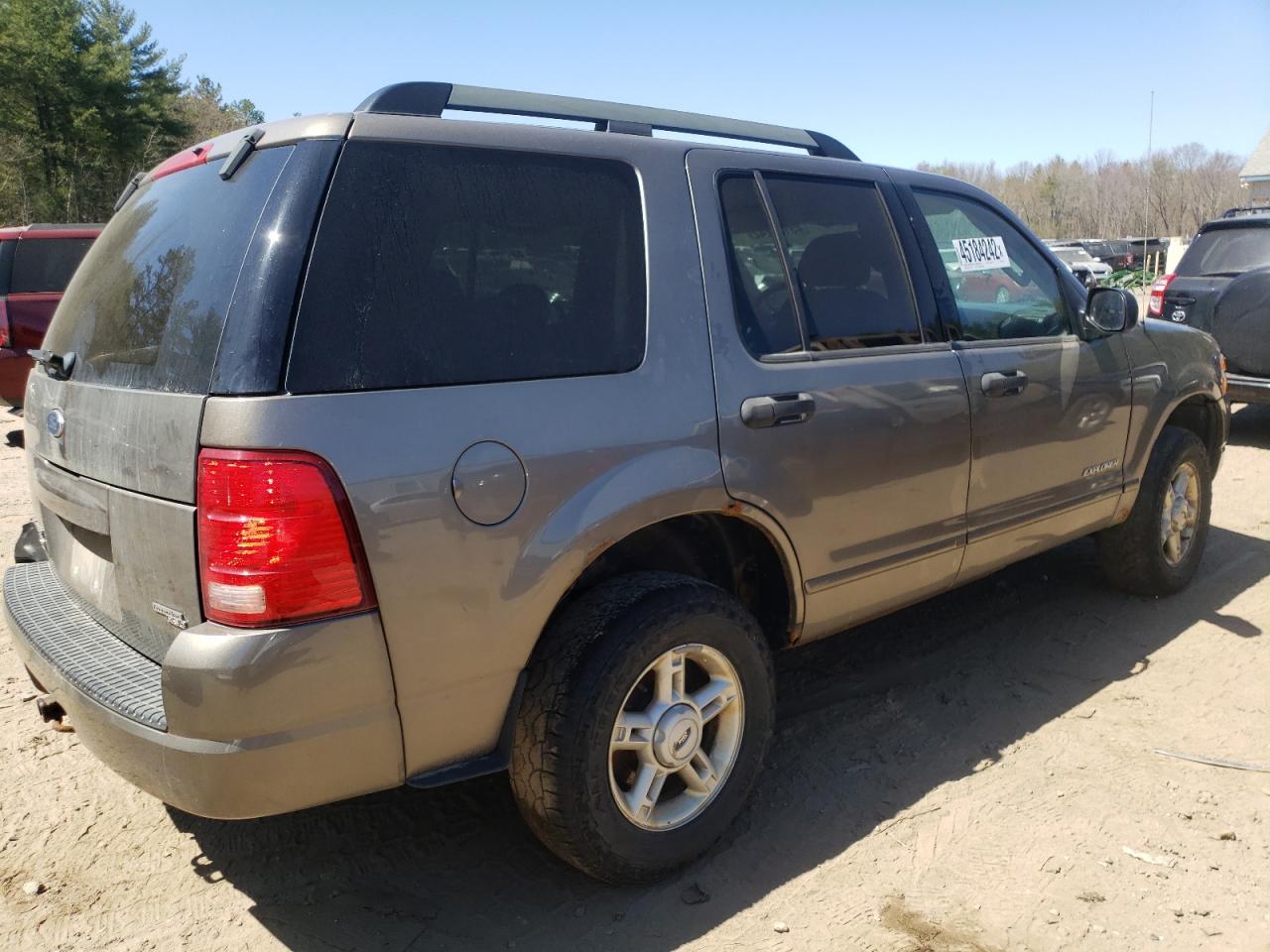 Фото 4 с аукциона – 2005 FORD EXPLORER X с VIN 1FMZU73E65UA84431
