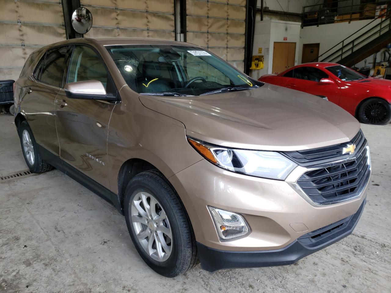 CHEVROLET EQUINOX LT 2019 with VIN 2GNAXTEV1K6238463 - Photo from auction