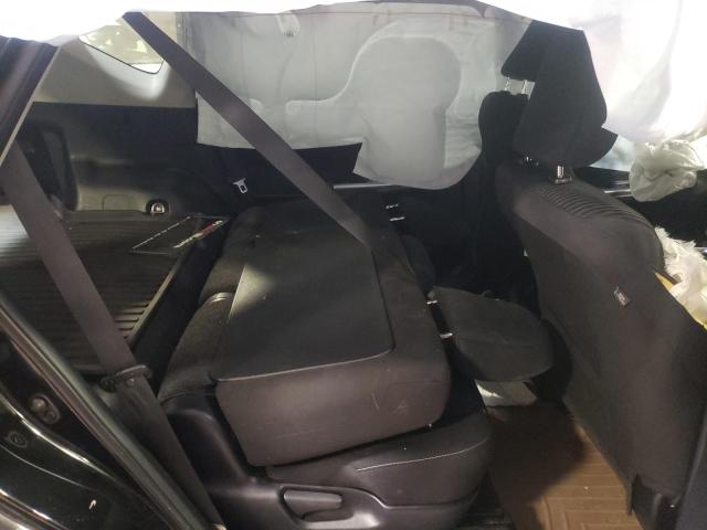 Photo 6 from auction – 2017 TOYOTA PRIUS V with VIN JTDZN3EU0HJ056497