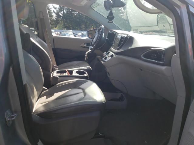 Photo 8 from auction – 2017 CHRYSLER PACIFICA T with VIN 2C4RC1BGXHR530623