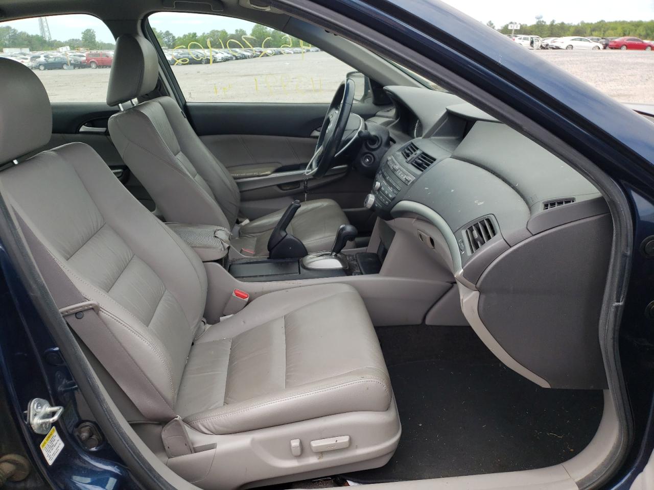 Photo 5 from auction – 2010 HONDA ACCORD EXL with VIN 5KBCP3F83AB012011