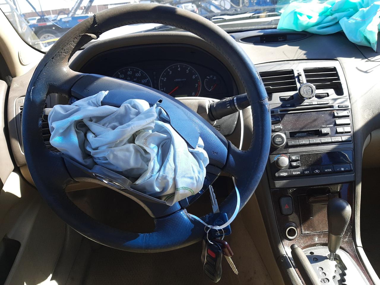 Photo 9 from auction – 2002 NISSAN MAXIMA GLE with VIN JN1DA31A72T317804