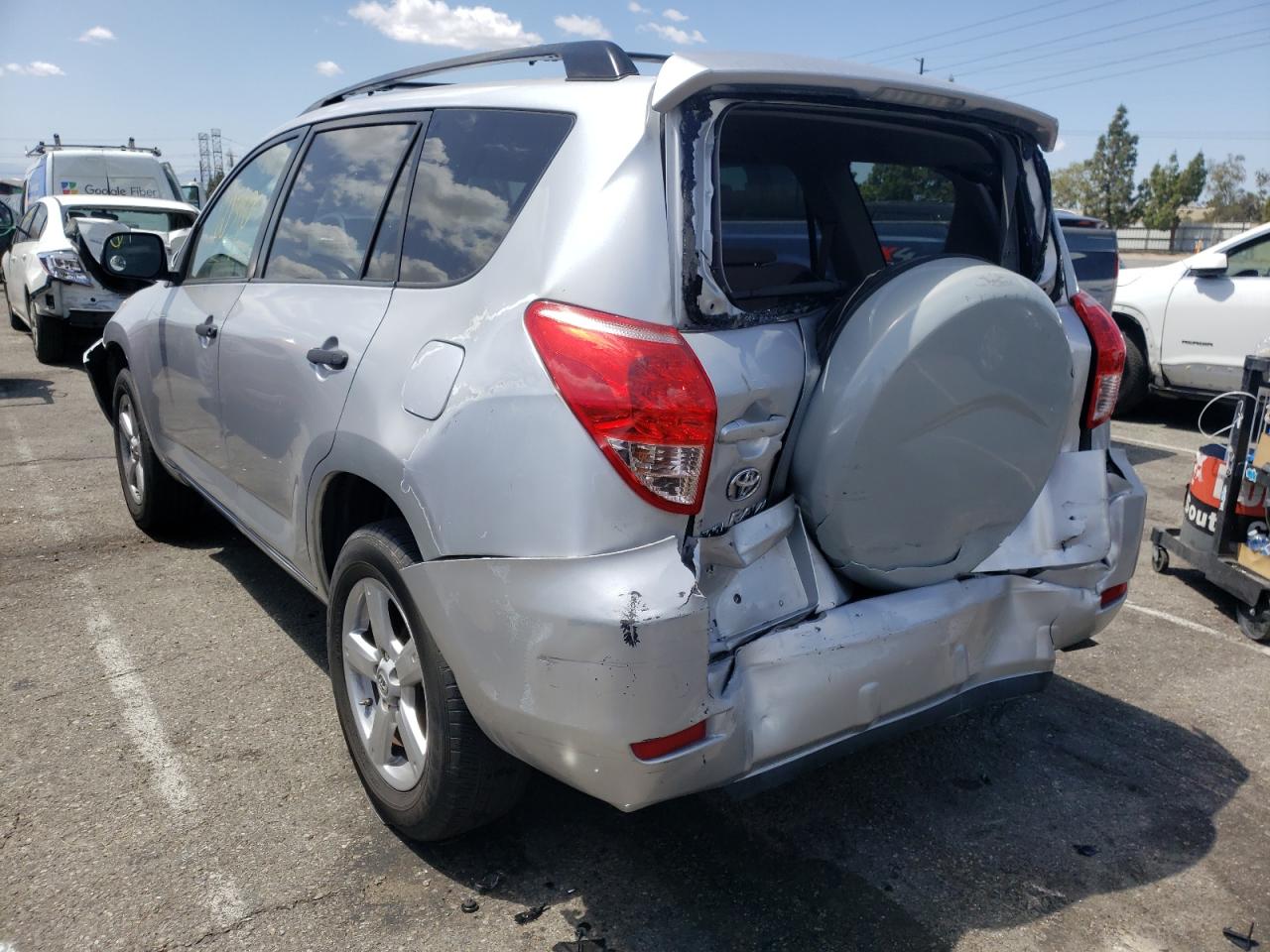 Photo 3 from auction – 2007 TOYOTA RAV4 with VIN JTMZD33VX76041182