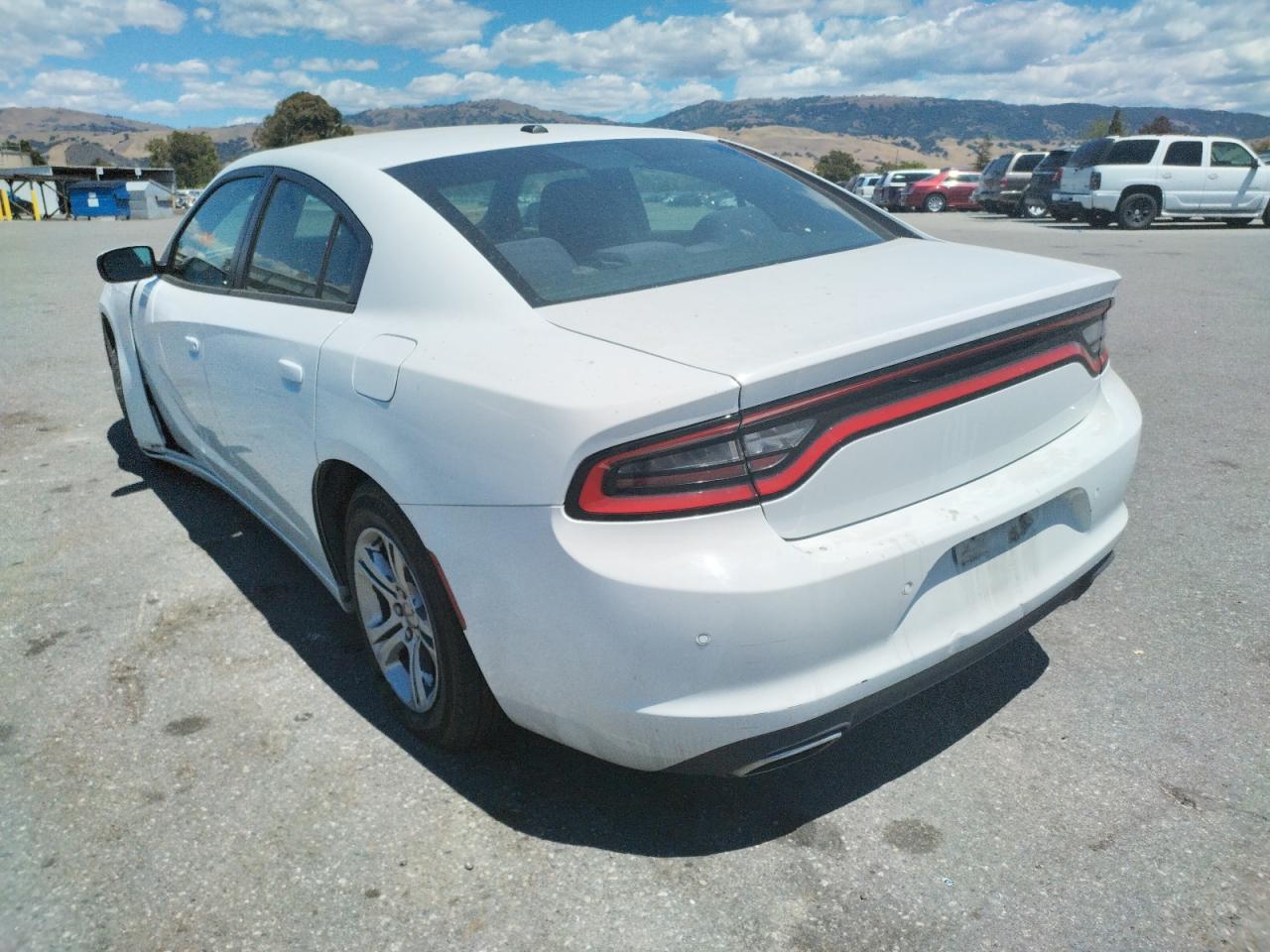 Photo 3 from auction – 2015 DODGE CHARGER SE with VIN 2C3CDXBG7FH768524