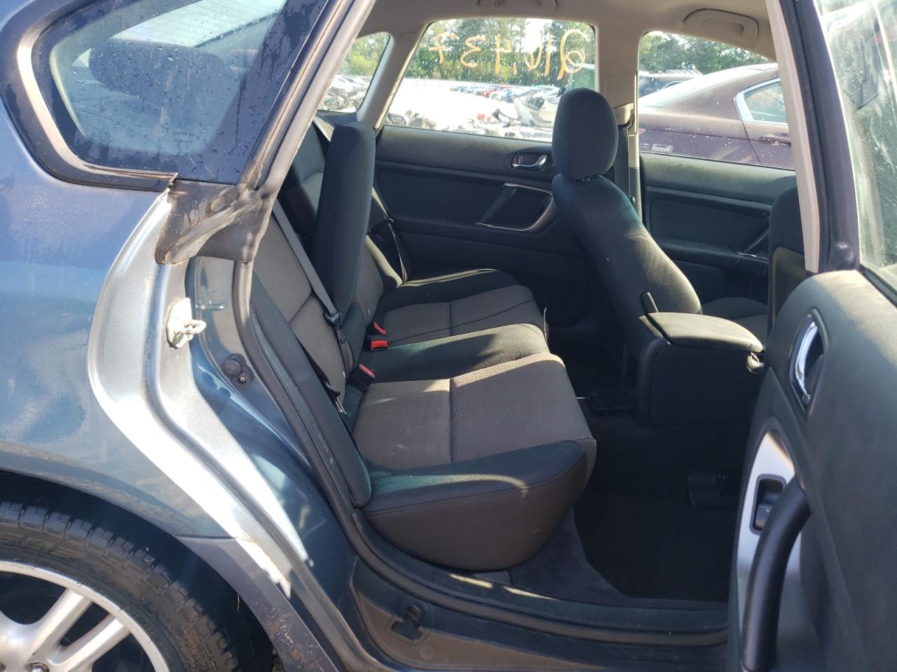 Photo 6 from auction – 2005 SUBARU LEGACY 2.5 with VIN 4S3BL616357223878