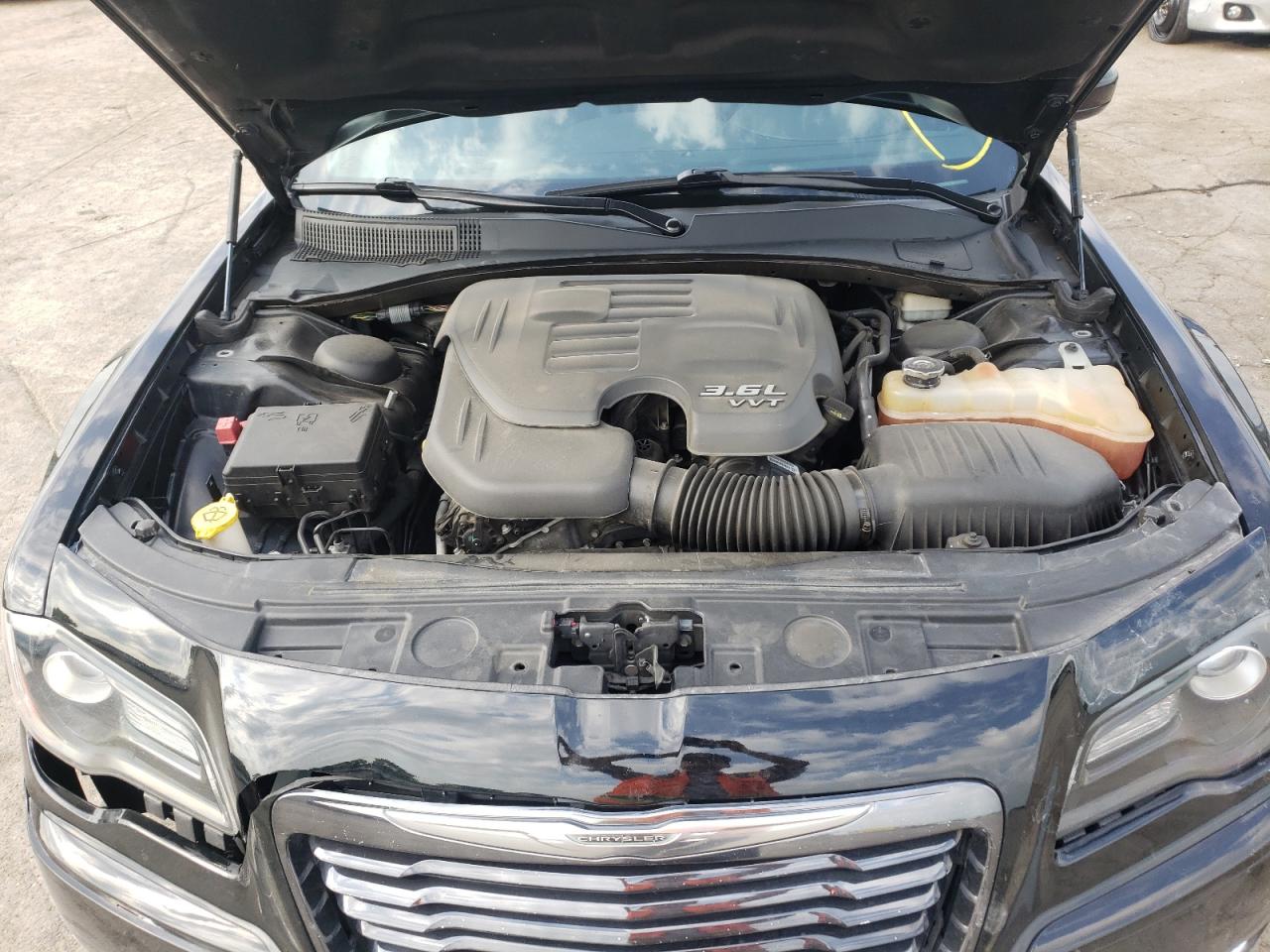 Photo 7 from auction – 2014 CHRYSLER 300 S with VIN 2C3CCABG2EH340603