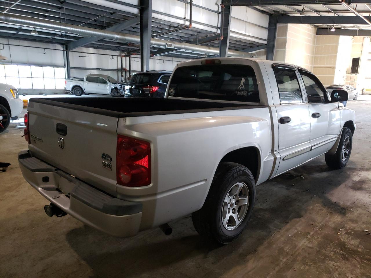 Photo 4 from auction – 2005 DODGE DAKOTA QUA with VIN 1D7HE48N25S345611