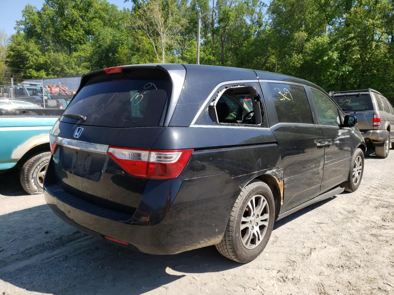Photo 4 from auction – 2011 HONDA ODYSSEY EX with VIN 5FNRL5H40BB063526