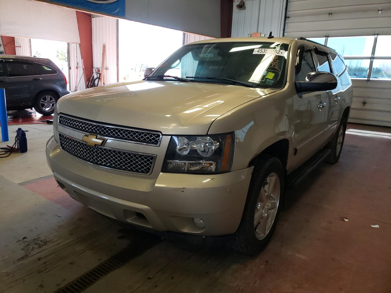 Photo 2 from auction – 2008 CHEVROLET SUBURBAN K with VIN 3GNFK16318G162276
