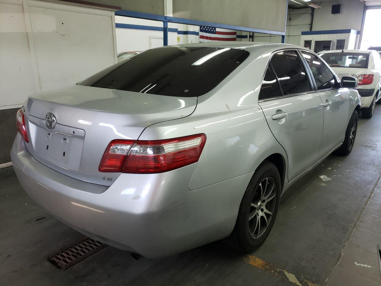 Photo 4 from auction – 2007 TOYOTA CAMRY CE with VIN 4T1BE46K87U076770