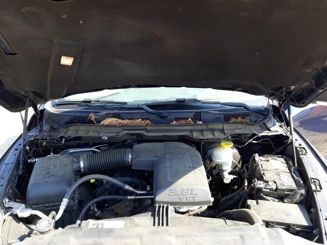 Photo 7 from auction – 2017 RAM 1500 SLT with VIN 1C6RR7GG1HS854009