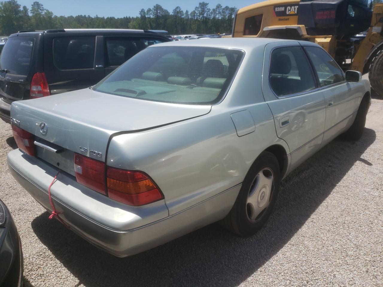 Photo 4 from auction – 1998 LEXUS LS 400 with VIN JT8BH28F1W0122914