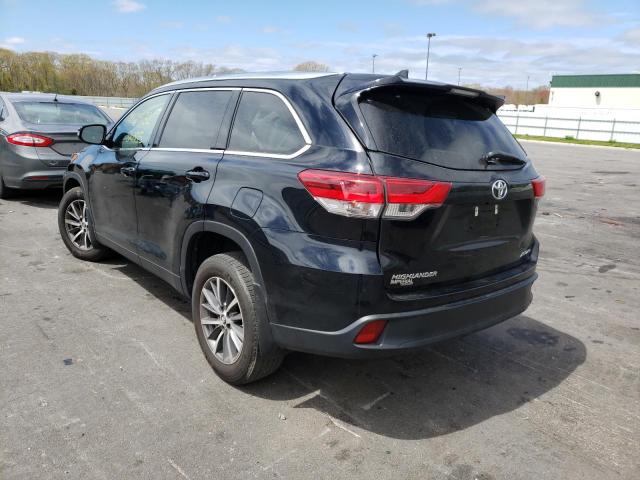 Photo 3 from auction – 2019 TOYOTA HIGHLANDER with VIN 5TDJZRFH9KS592249