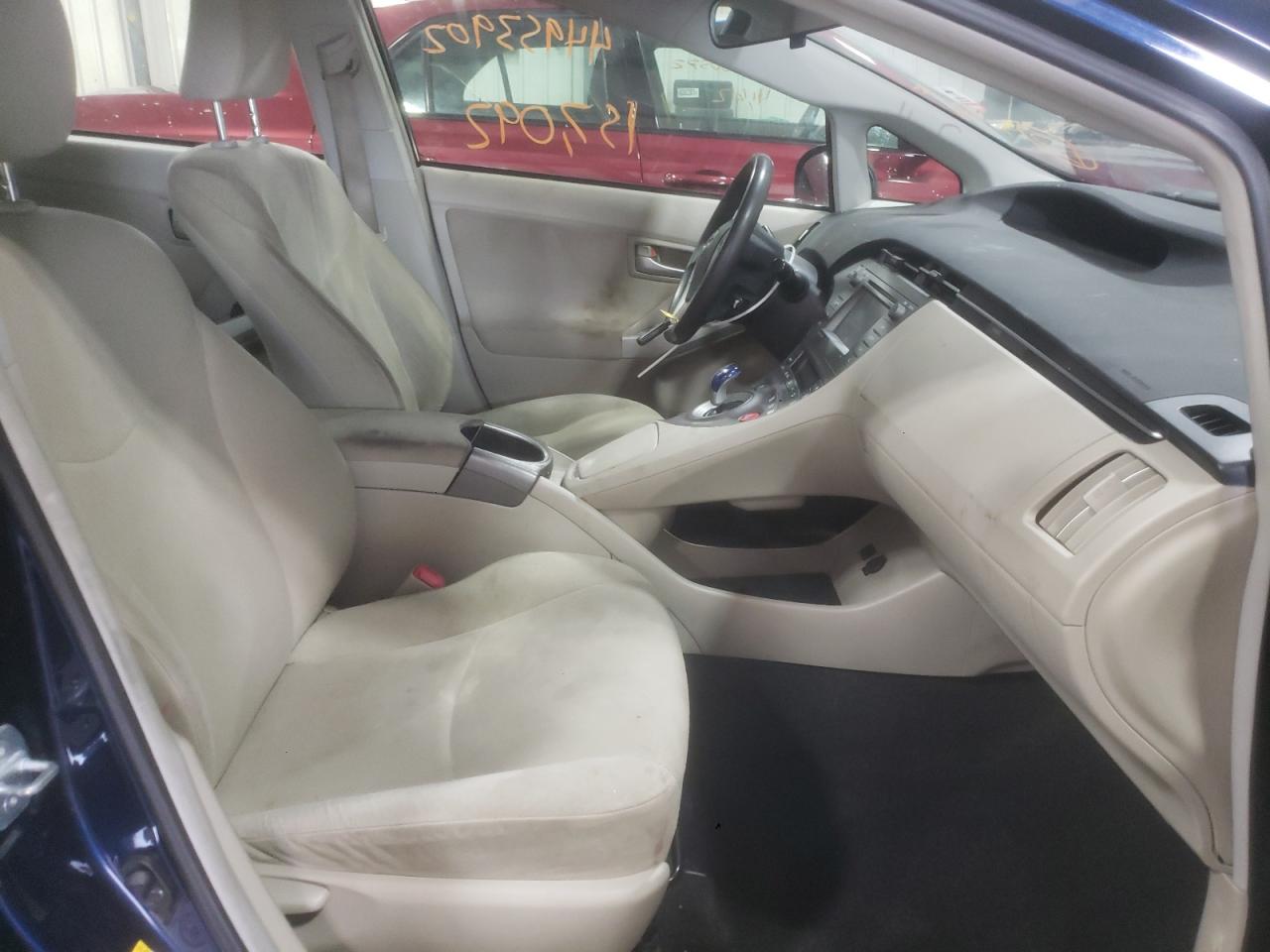 Photo 5 from auction – 2012 TOYOTA PRIUS with VIN JTDKN3DU5C1510240