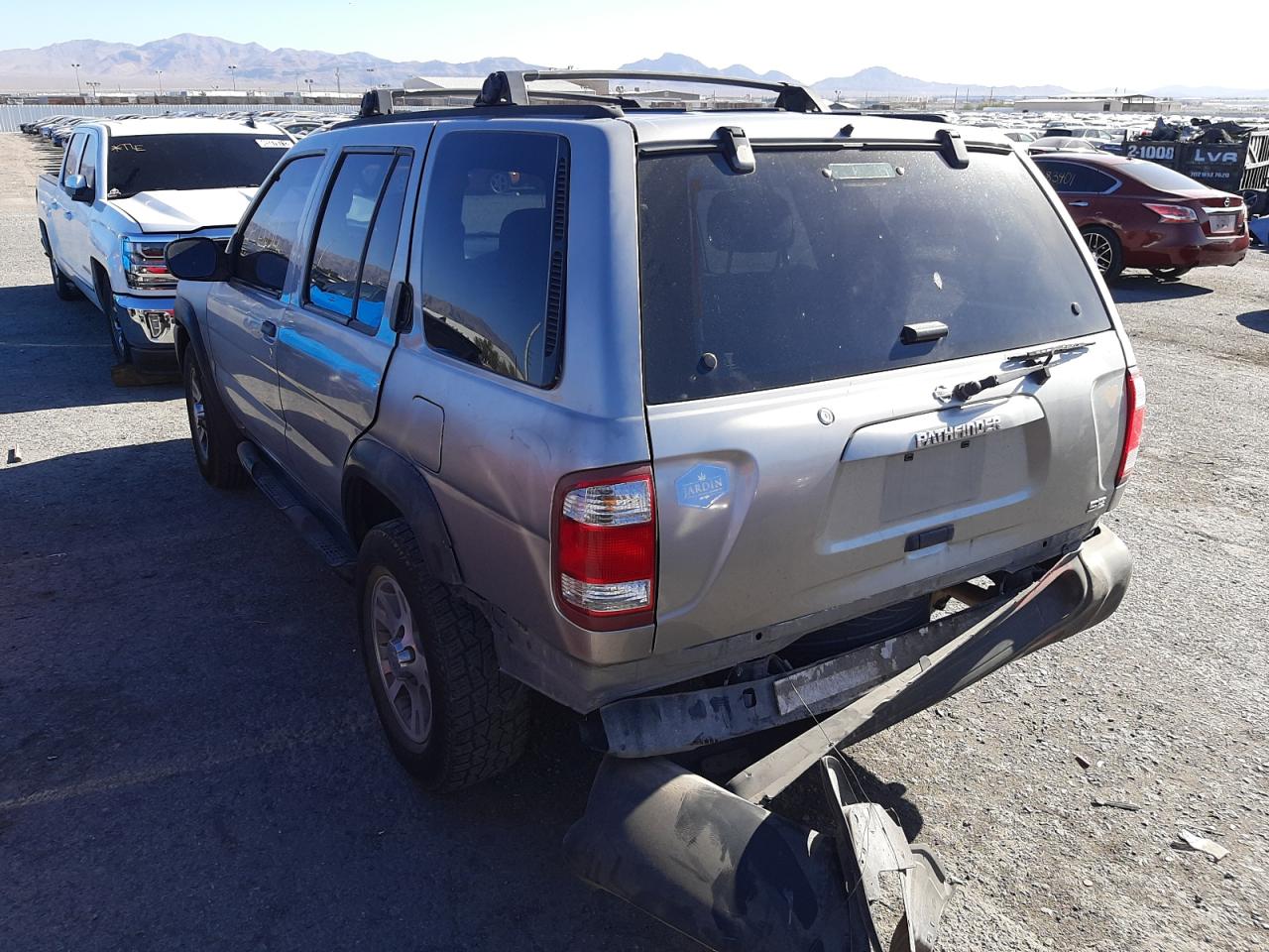 Photo 3 from auction – 2000 NISSAN PATHFINDER with VIN JN8AR07S0YW400834