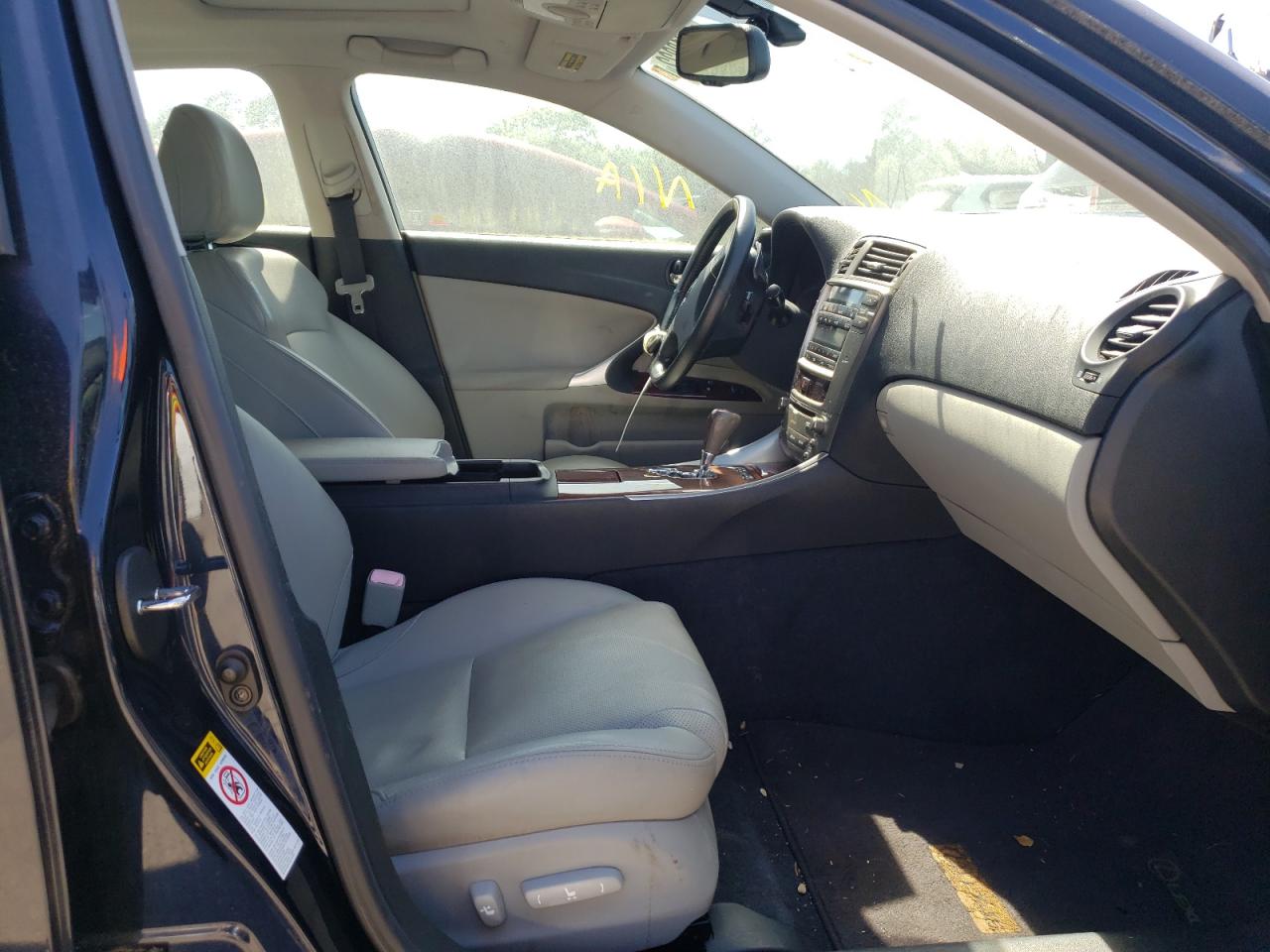 Photo 5 from auction – 2008 LEXUS IS 250 with VIN JTHCK262885021929