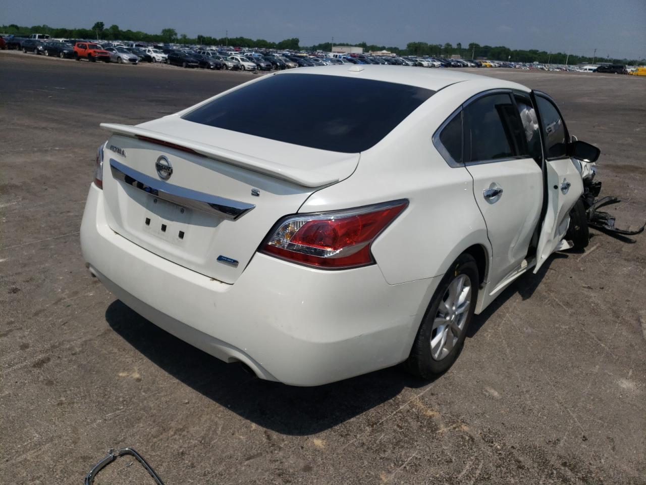 Photo 4 from auction – 2014 NISSAN ALTIMA 2.5 with VIN 1N4AL3AP8EC266242