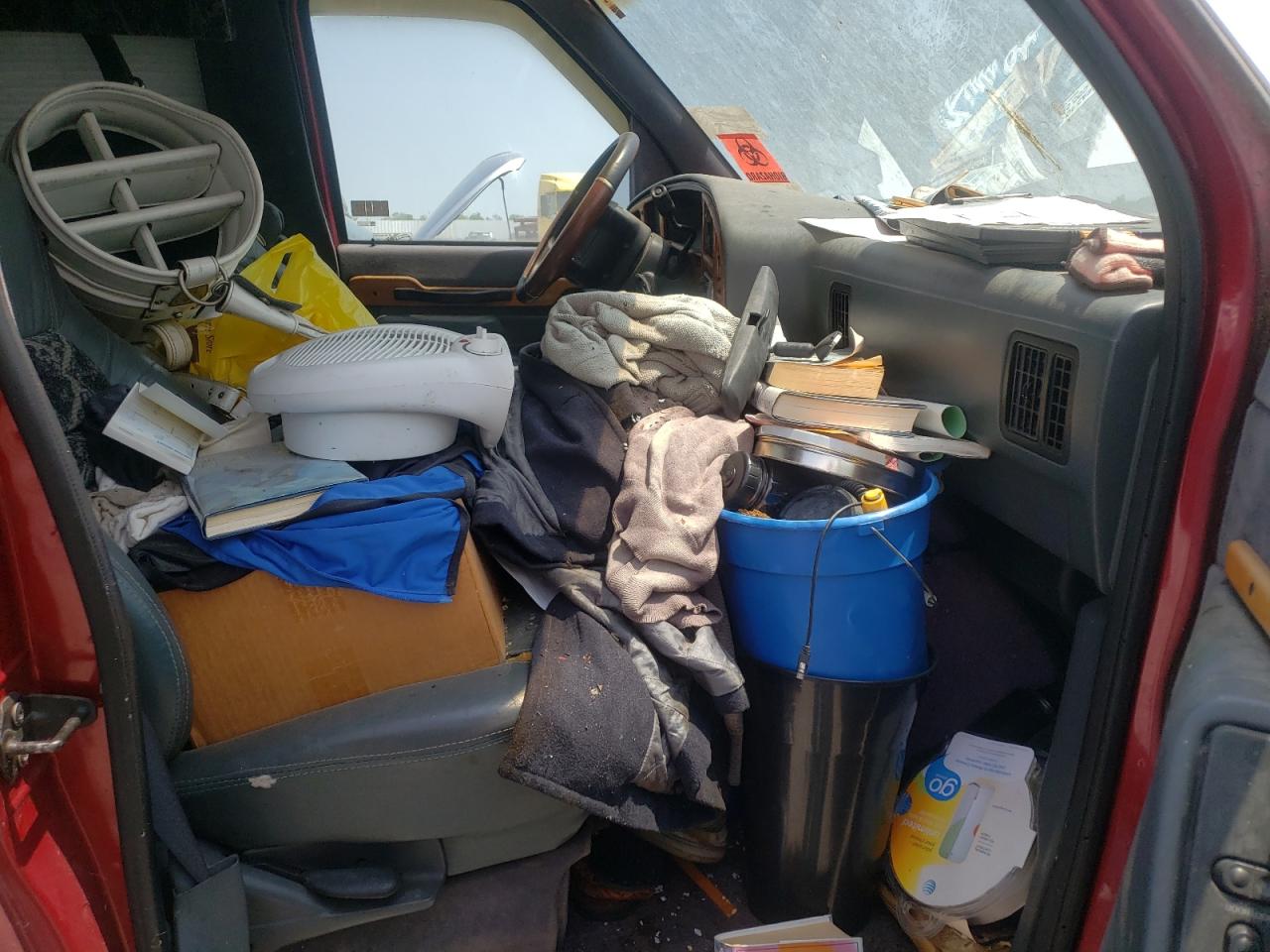Photo 5 from auction – 1993 FORD ECONOLINE with VIN 1FDEE14H6PHB80461