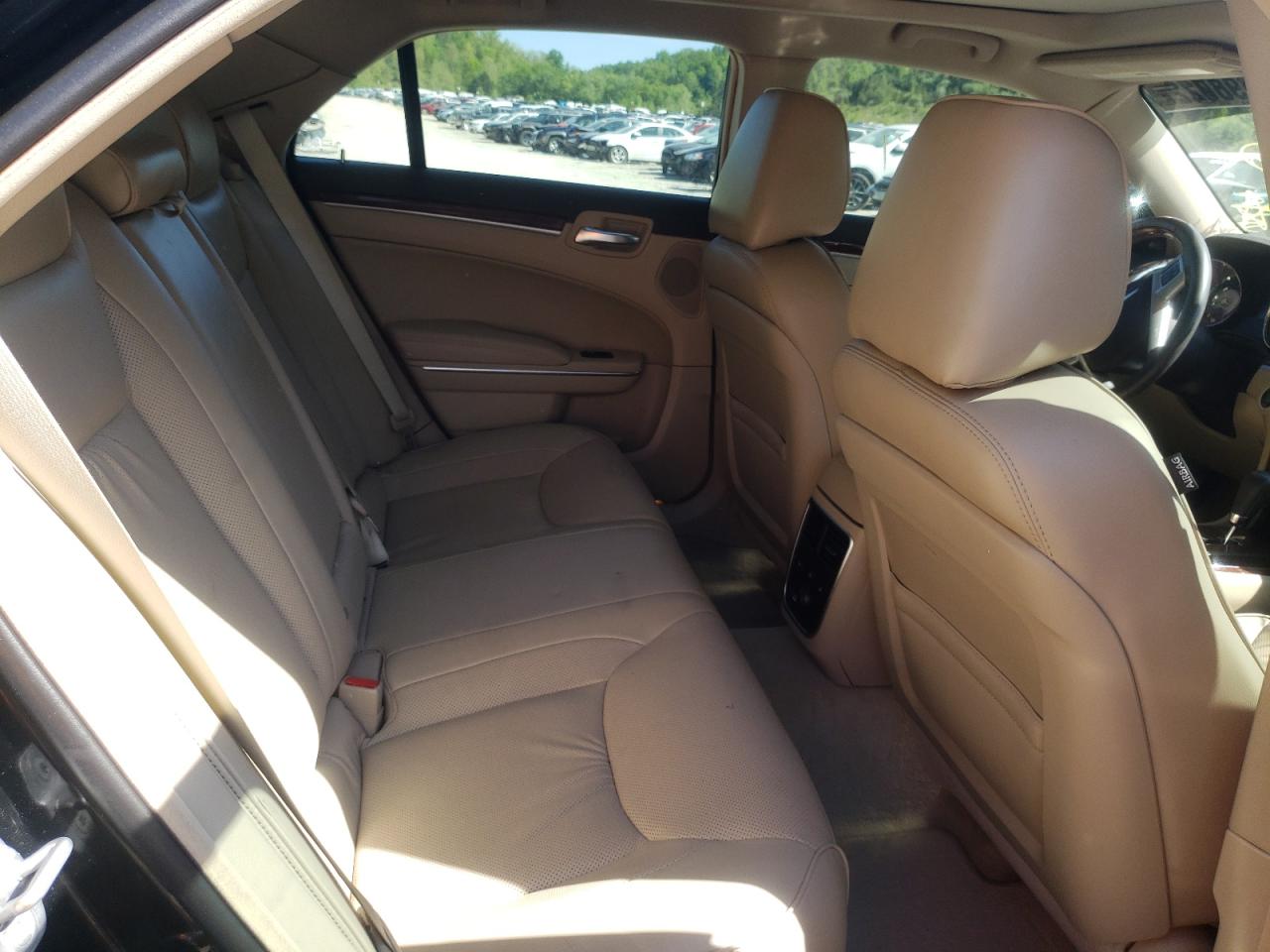 Photo 6 from auction – 2011 CHRYSLER 300C with VIN 2C3CA6CT2BH594662