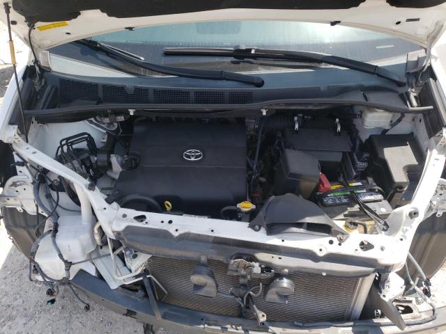 Photo 7 from auction – 2014 TOYOTA SIENNA XLE with VIN 5TDYK3DCXES463657