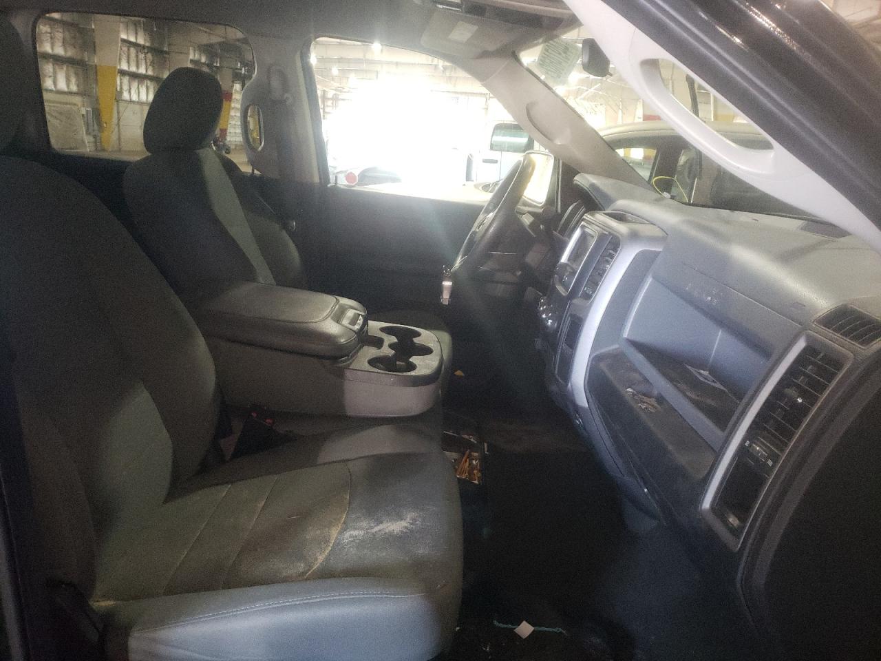 Photo 5 from auction – 2017 RAM 1500 ST with VIN 3C6RR7KT4HG734958