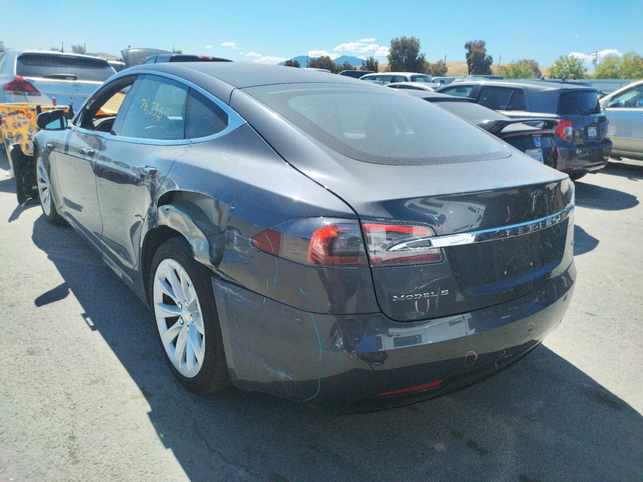 Photo 3 from auction – 2017 TESLA MODEL S with VIN 5YJSA1E15HF215335