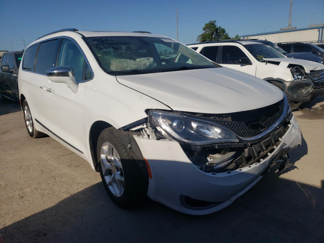 CHRYSLER PACIFICA L 2020 with VIN 2C4RC1GG5LR151322 - Photo from auction