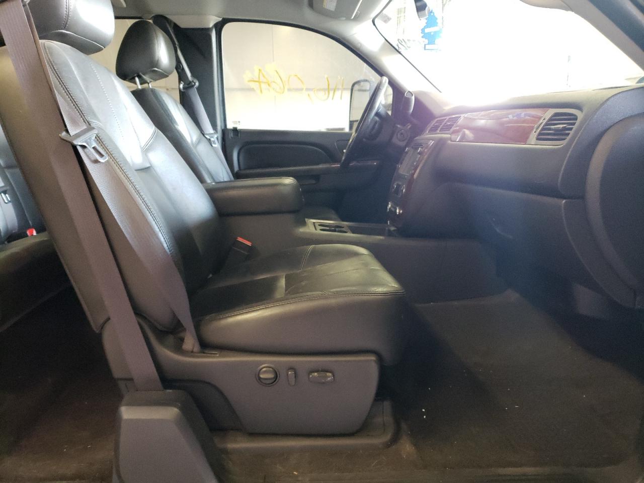 Photo 5 from auction – 2011 CHEVROLET SILVERADO with VIN 1GC2KYC85BZ396749