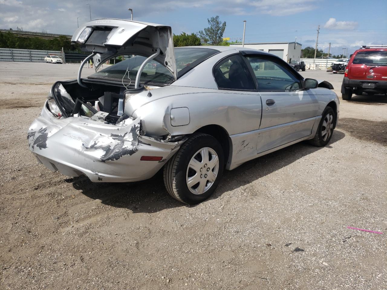 Photo 4 from auction – 2004 PONTIAC SUNFIRE with VIN 1G2JB12F447290959