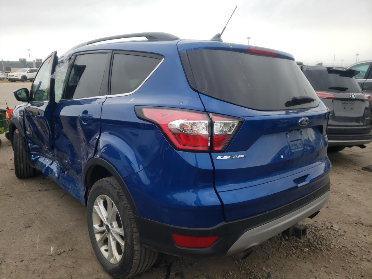 Photo 3 from auction – 2018 FORD ESCAPE SEL with VIN 1FMCU9HD2JUD30693