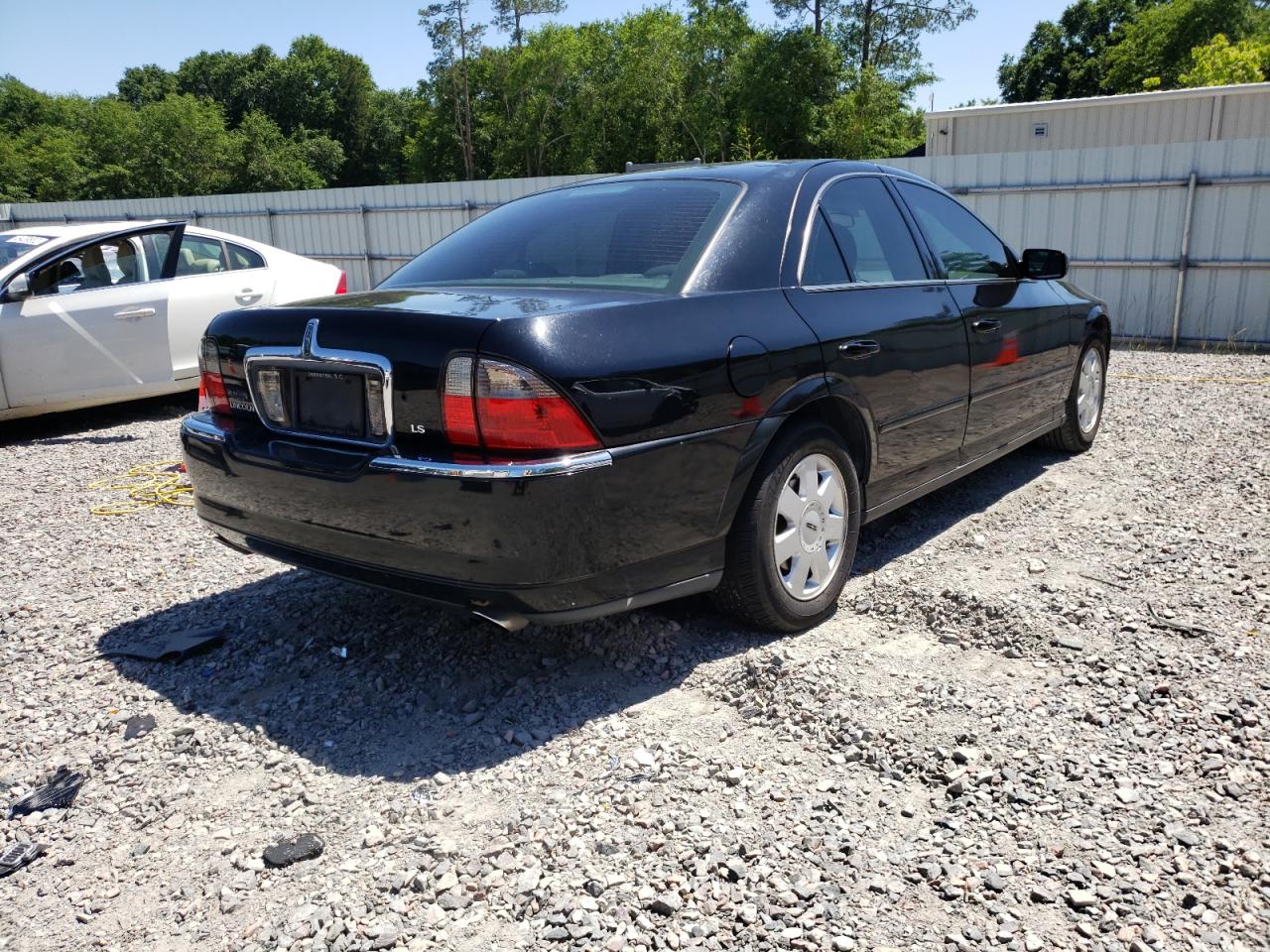 Photo 4 from auction – 2004 LINCOLN LS with VIN 1LNHM86S14Y683747
