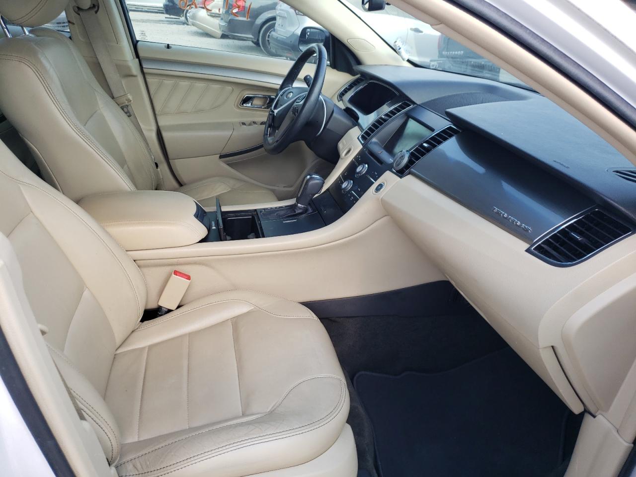 Photo 5 from auction – 2014 FORD TAURUS SEL with VIN 1FAHP2E82EG126714