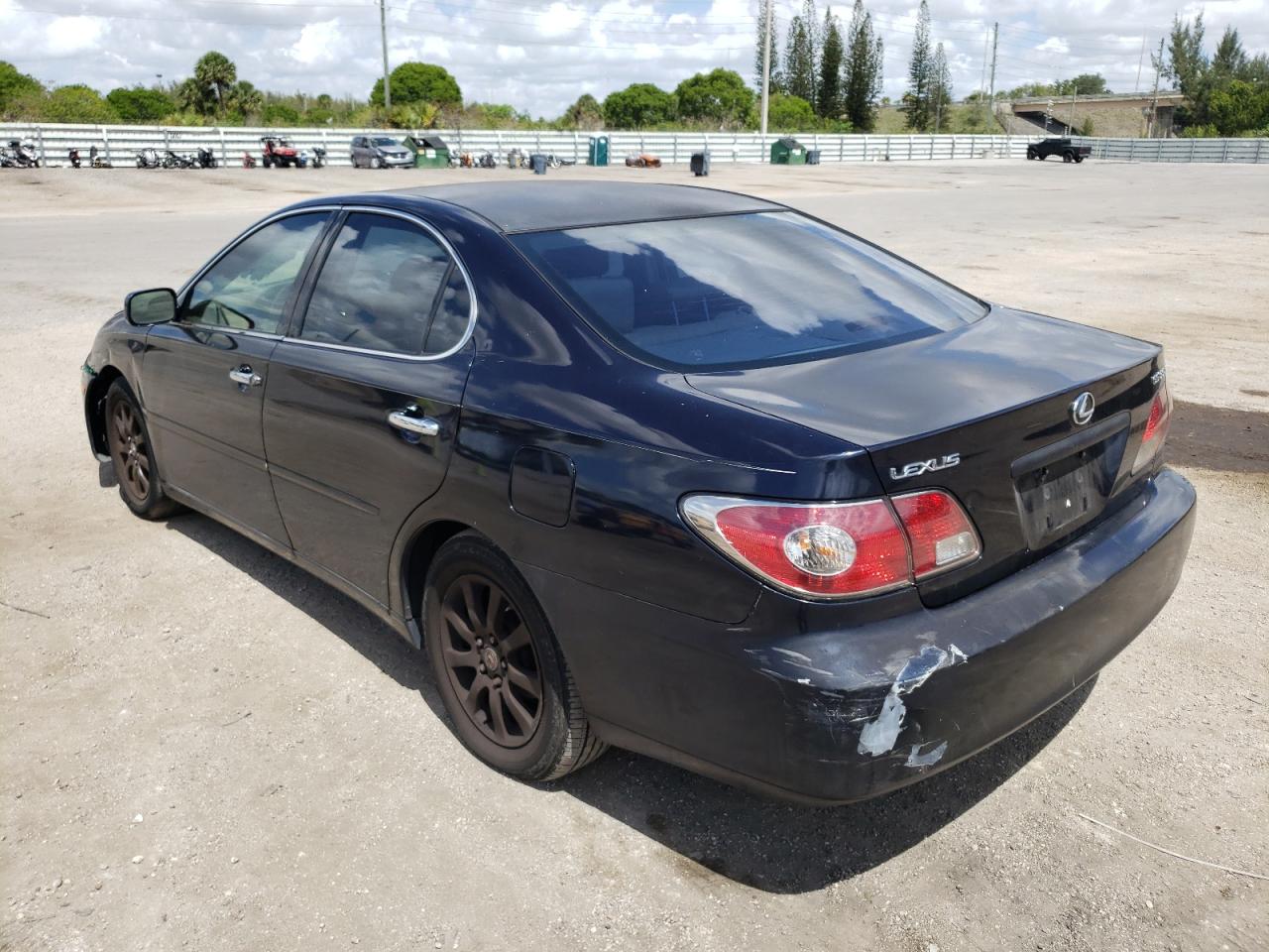 Photo 3 from auction – 2004 LEXUS ES 330 with VIN JTHBA30G145015974