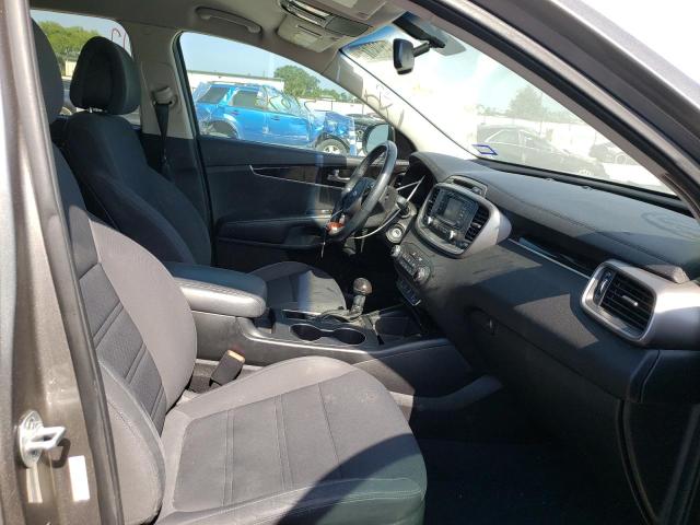 Photo 5 from auction – 2016 KIA SORENTO LX with VIN 5XYPG4A35GG006472